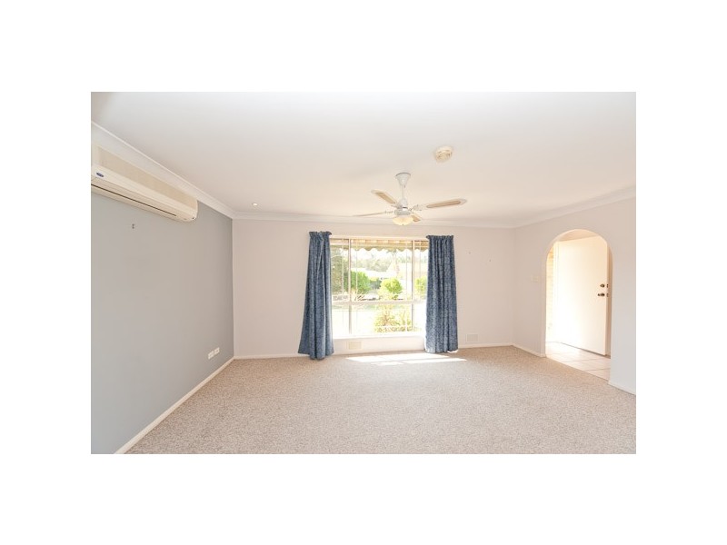 3 Bankswood Court, Camira QLD 4300