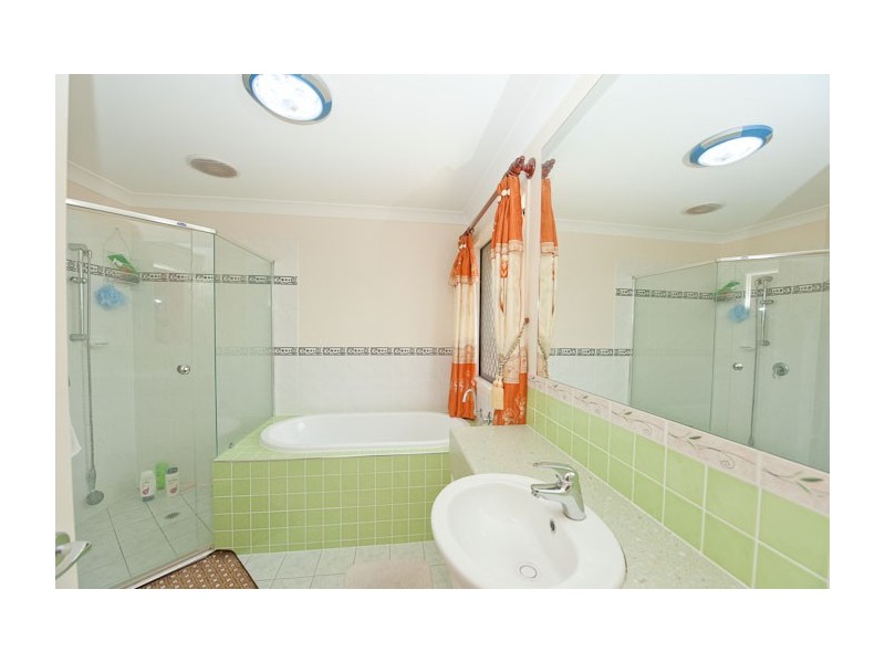 11 Fontana Way, Springfield Lakes QLD 4300