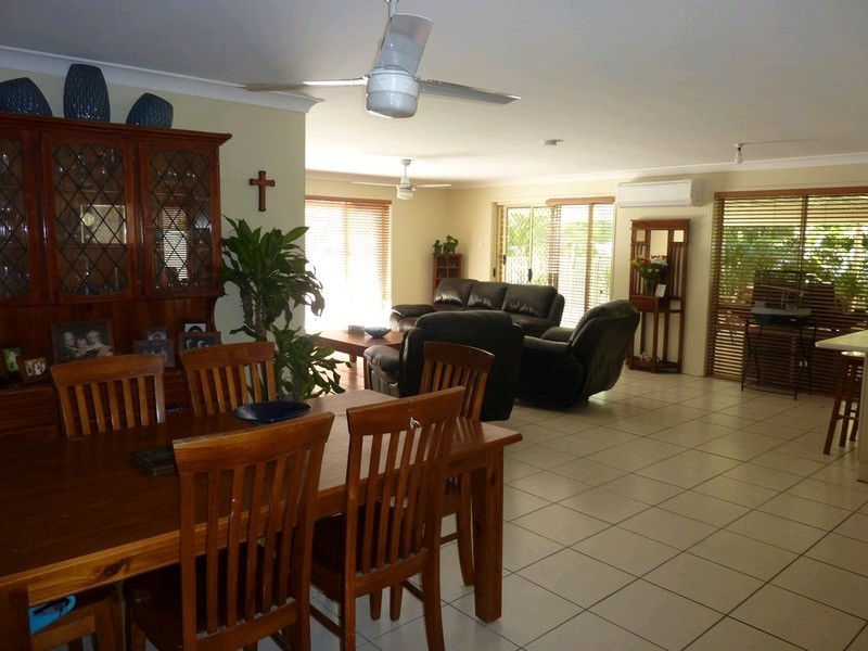 118 Horseshoe Crescent, New Beith QLD 4124