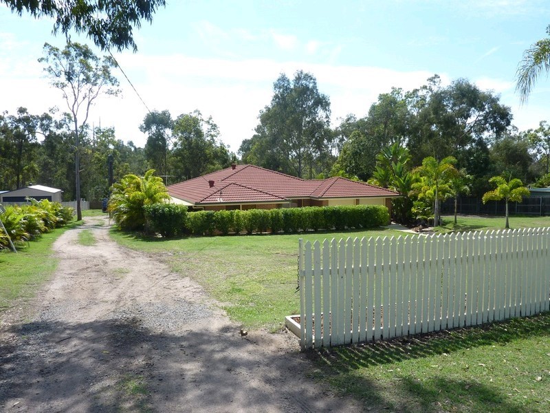 118 Horseshoe Crescent, New Beith QLD 4124