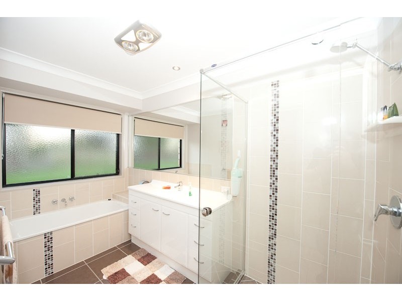 213 Spinebill Drive, Greenbank QLD 4124