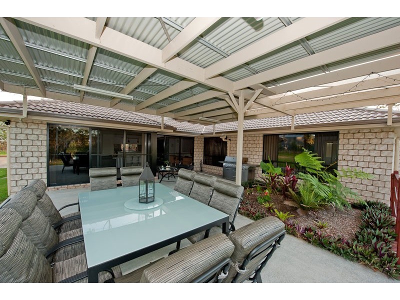 213 Spinebill Drive, Greenbank QLD 4124