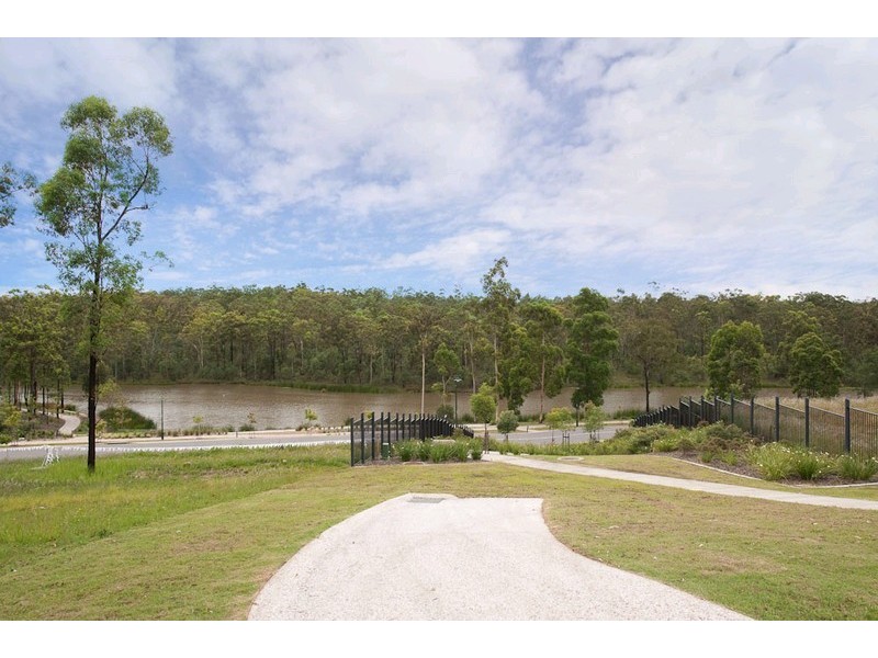 6 Cascades Street, Springfield Lakes QLD 4300