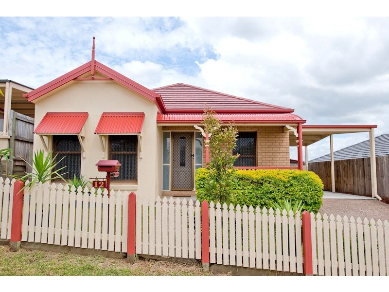 12 Emerald Crescent, Springfield QLD 4300