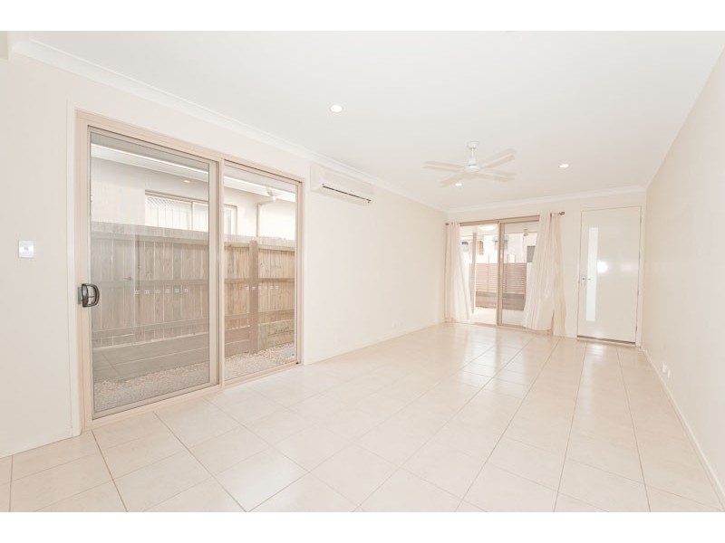 18 Yellowstone Way, Springfield Lakes QLD 4300