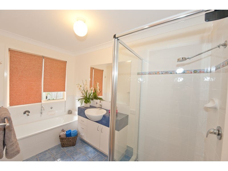 23 Highlands Terrace, Springfield Lakes QLD 4300