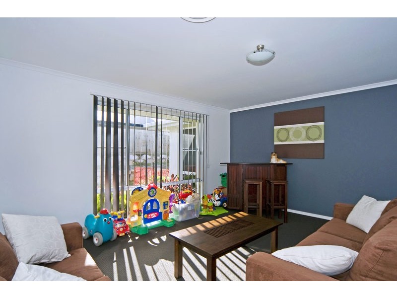 1 McAuley Crescent, Augustine Heights QLD 4300