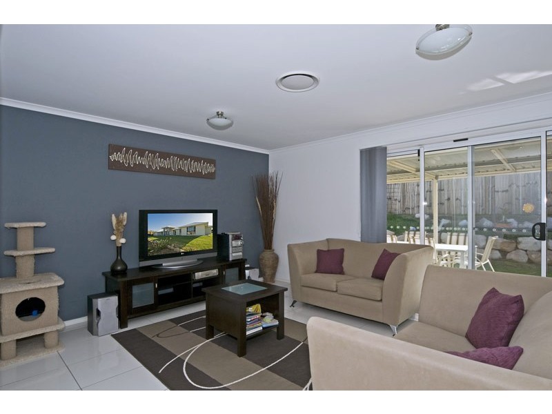 1 McAuley Crescent, Augustine Heights QLD 4300