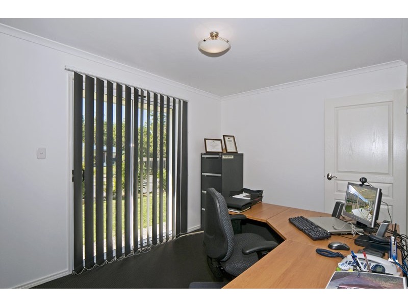 1 McAuley Crescent, Augustine Heights QLD 4300