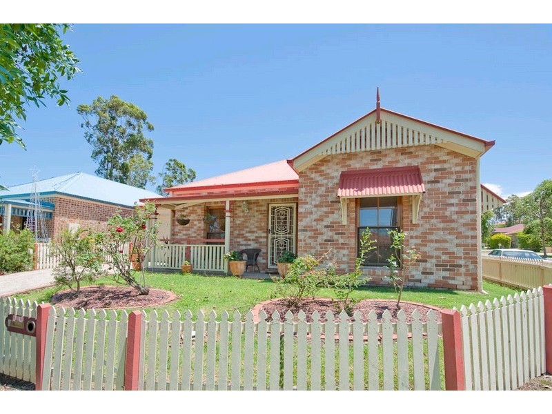 5 Berkshire Place, Springfield Lakes QLD 4300