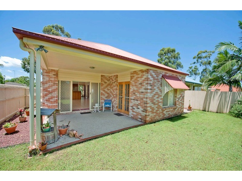 5 Berkshire Place, Springfield Lakes QLD 4300