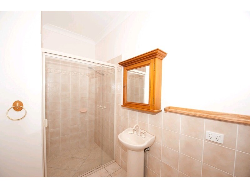 5 Berkshire Place, Springfield Lakes QLD 4300