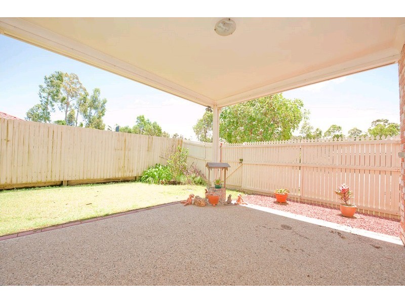 5 Berkshire Place, Springfield Lakes QLD 4300
