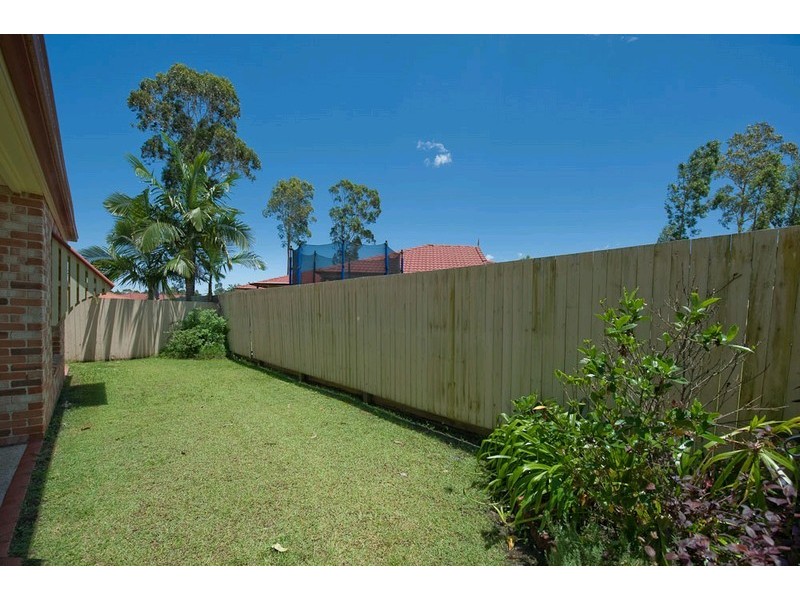5 Berkshire Place, Springfield Lakes QLD 4300
