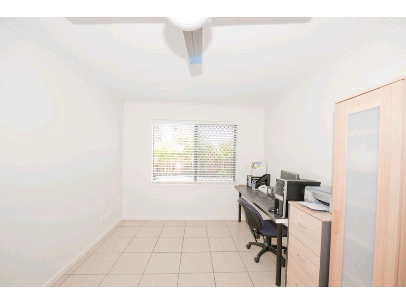 8 Fontana Way, Springfield Lakes QLD 4300