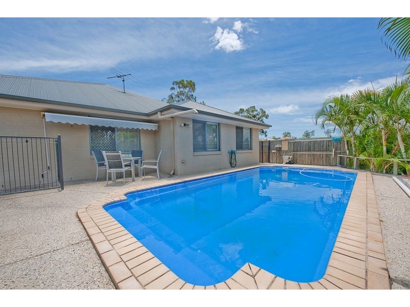8 Fontana Way, Springfield Lakes QLD 4300