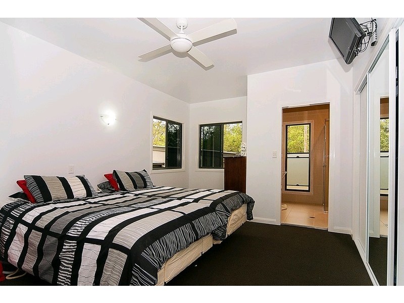 40 Woodlands Avenue, Camira QLD 4300