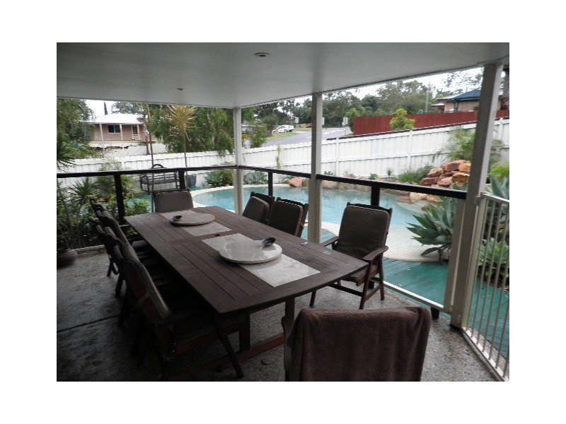 3 Vanessa Court, Camira QLD 4300