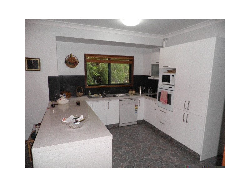 3 Vanessa Court, Camira QLD 4300