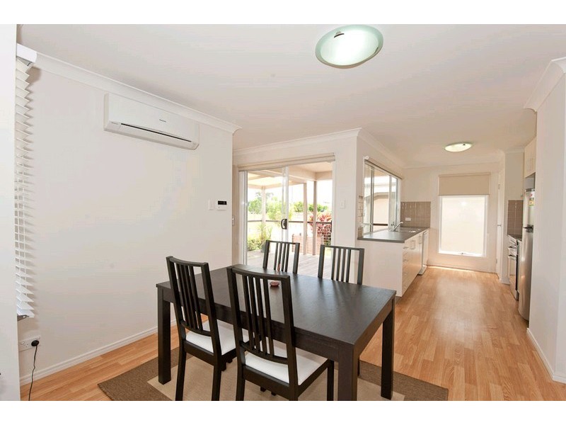 1 Ovals Terrace, Springfield Lakes QLD 4300