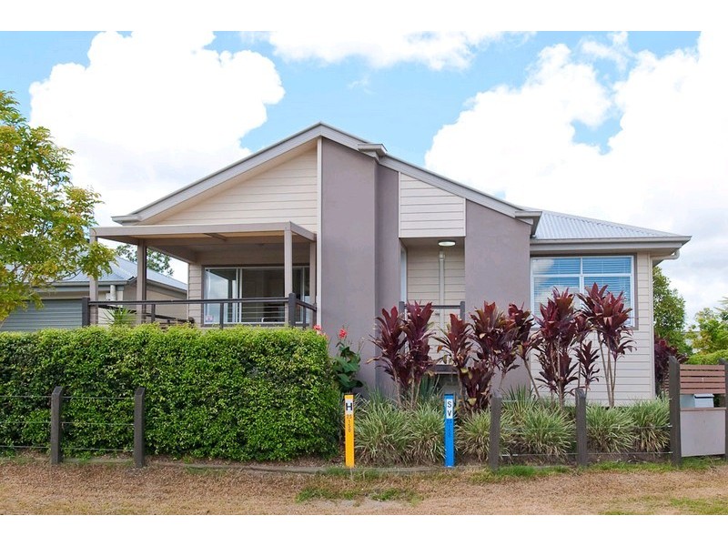 1 Ovals Terrace, Springfield Lakes QLD 4300