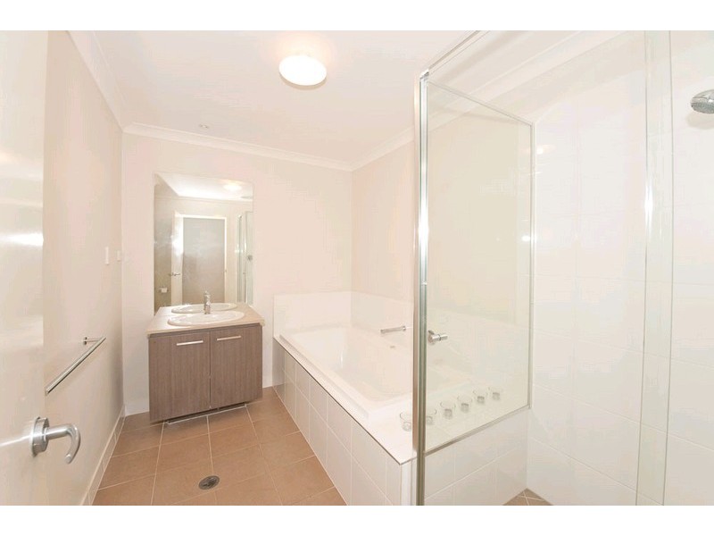 13 Clearpoint Way, Springfield Lakes QLD 4300