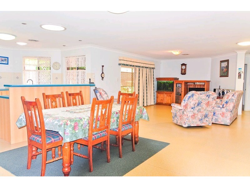 1 Carlton Place, Springfield QLD 4300