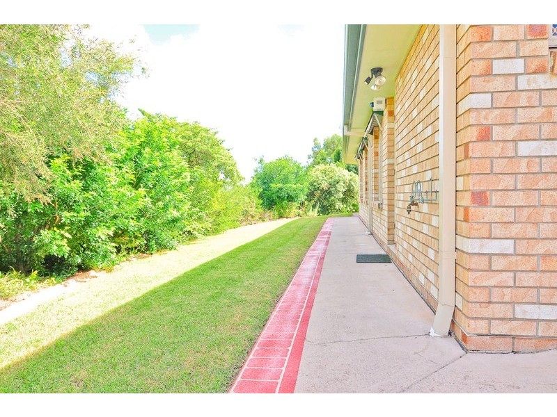 1 Carlton Place, Springfield QLD 4300