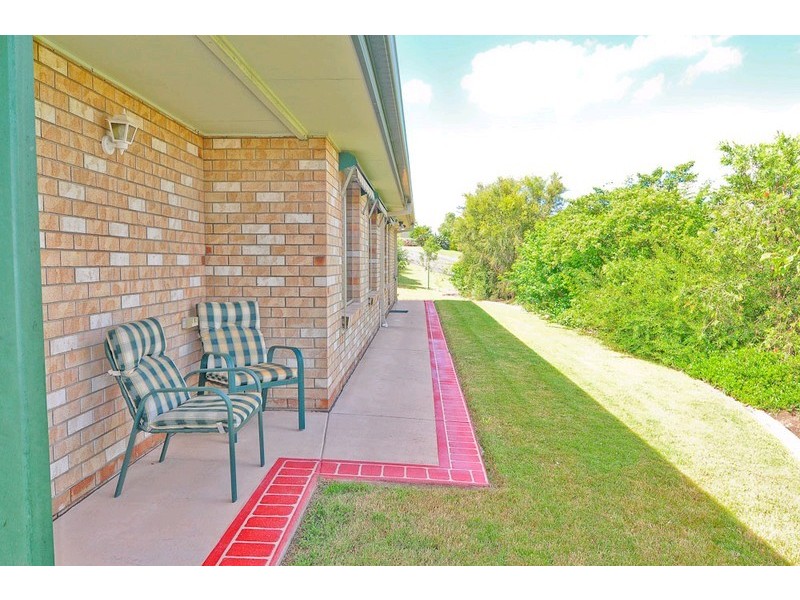 1 Carlton Place, Springfield QLD 4300