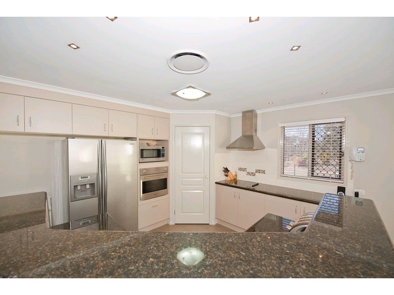 34 Fraser Road, New Beith QLD 4124