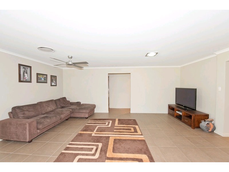 34 Fraser Road, New Beith QLD 4124