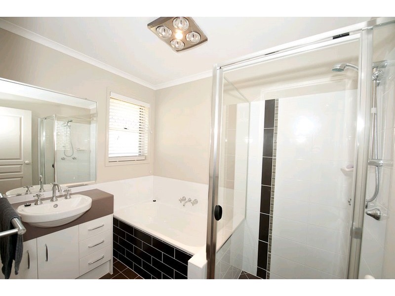 34 Fraser Road, New Beith QLD 4124