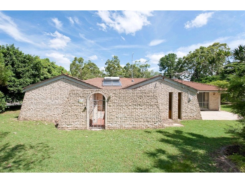 37 Steven Street, Camira QLD 4300