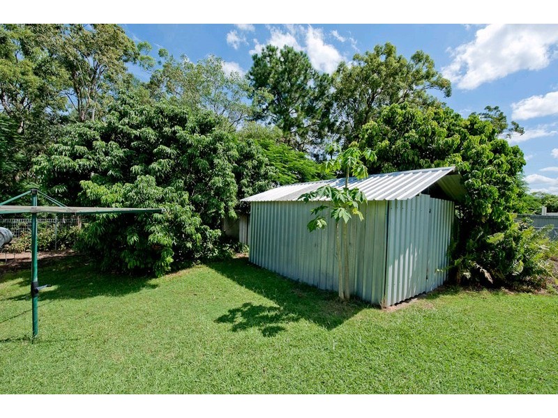 37 Steven Street, Camira QLD 4300