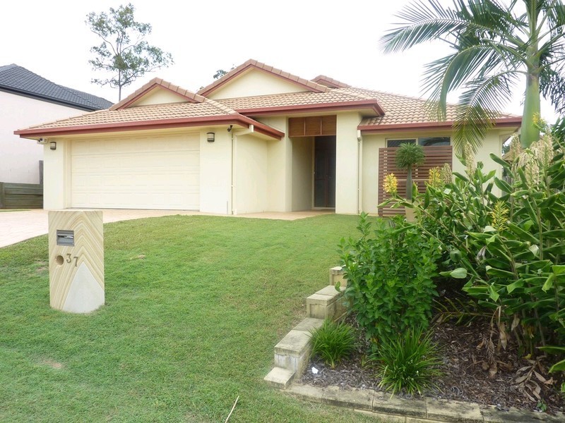 37 Viewpoint Drive, Springfield Lakes QLD 4300