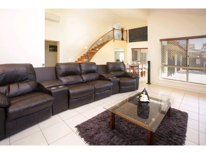 37 Viewpoint Drive, Springfield Lakes QLD 4300