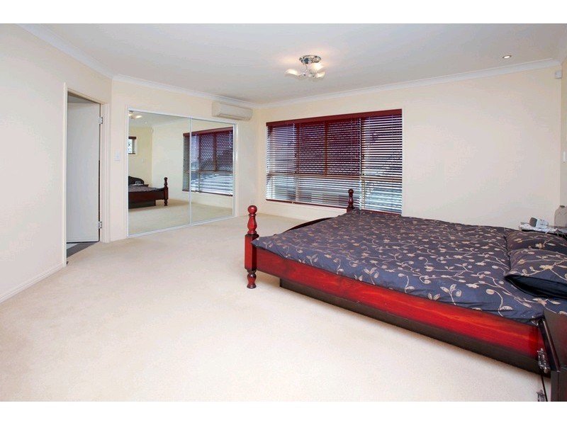 37 Viewpoint Drive, Springfield Lakes QLD 4300