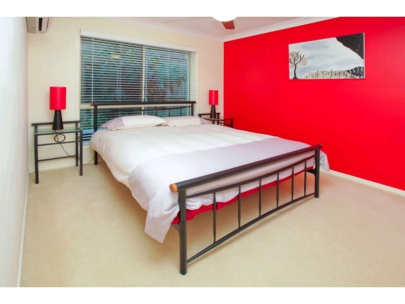 37 Viewpoint Drive, Springfield Lakes QLD 4300