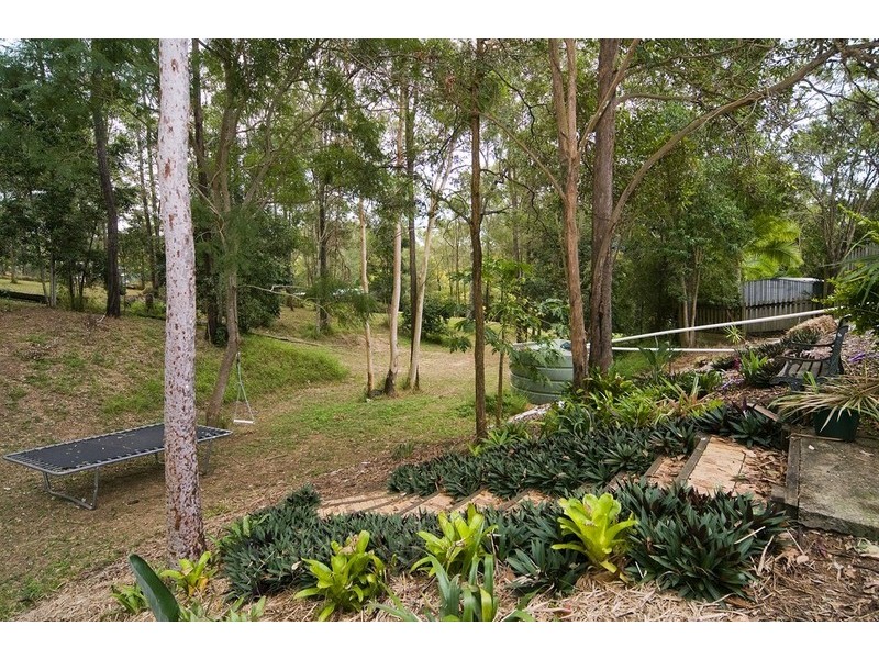 4 Harrison Court, Camira QLD 4300