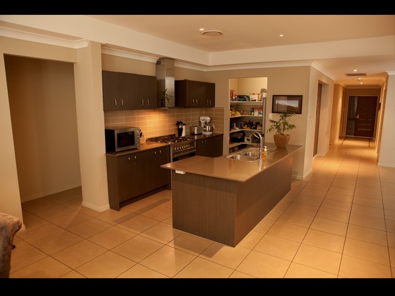 115 Santa Monica Drive, Augustine Heights QLD 4300