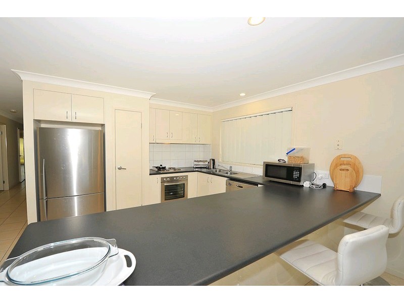 6 Treetops Avenue, Springfield Lakes QLD 4300