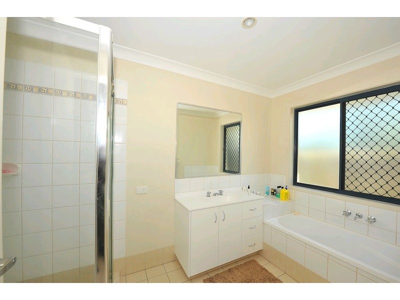 6 Treetops Avenue, Springfield Lakes QLD 4300