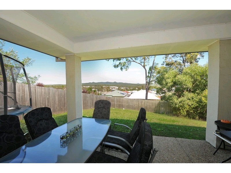 6 Treetops Avenue, Springfield Lakes QLD 4300