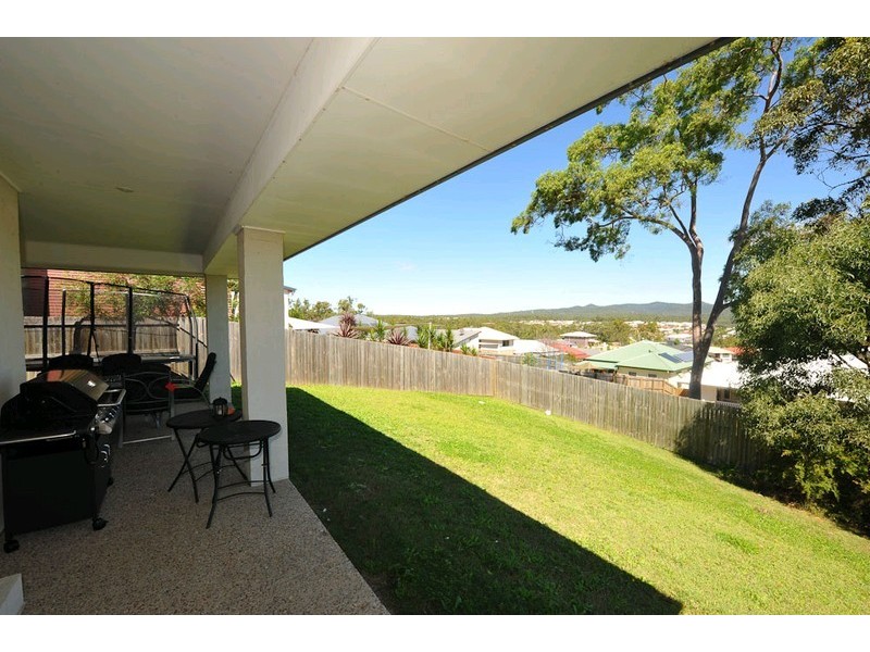 6 Treetops Avenue, Springfield Lakes QLD 4300