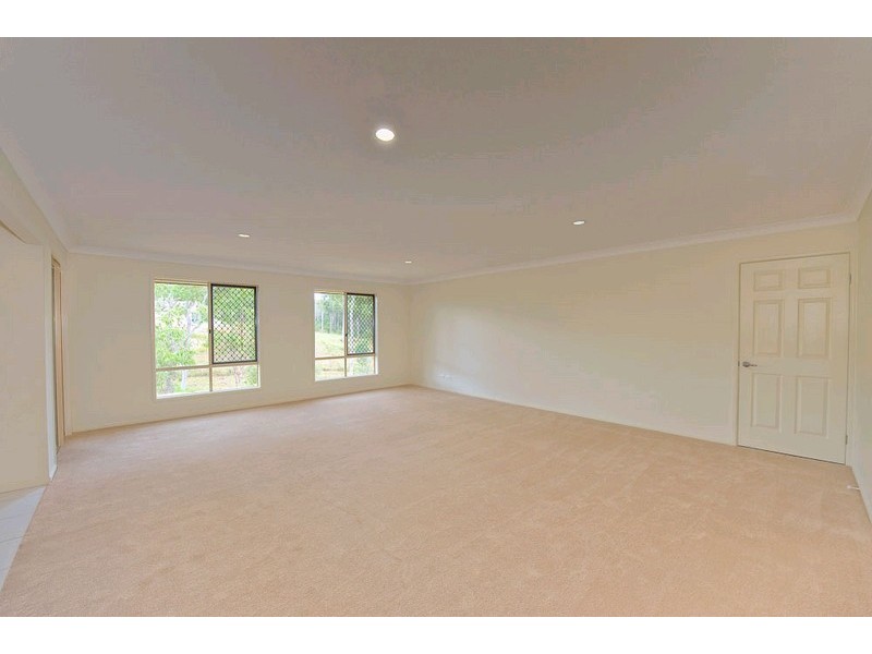 190 Spinebill Drive, Greenbank QLD 4124