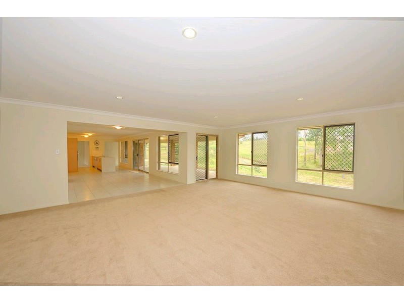 190 Spinebill Drive, Greenbank QLD 4124