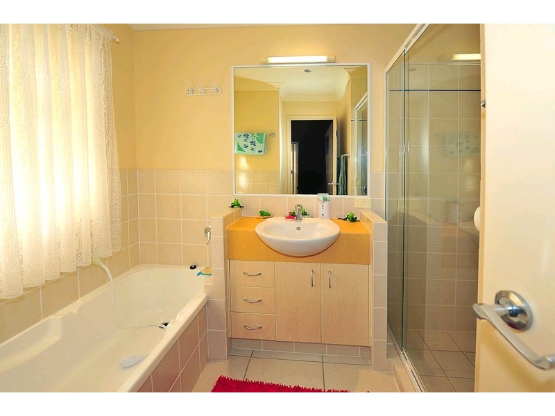 25 Ellen Circuit, Springfield Lakes QLD 4300