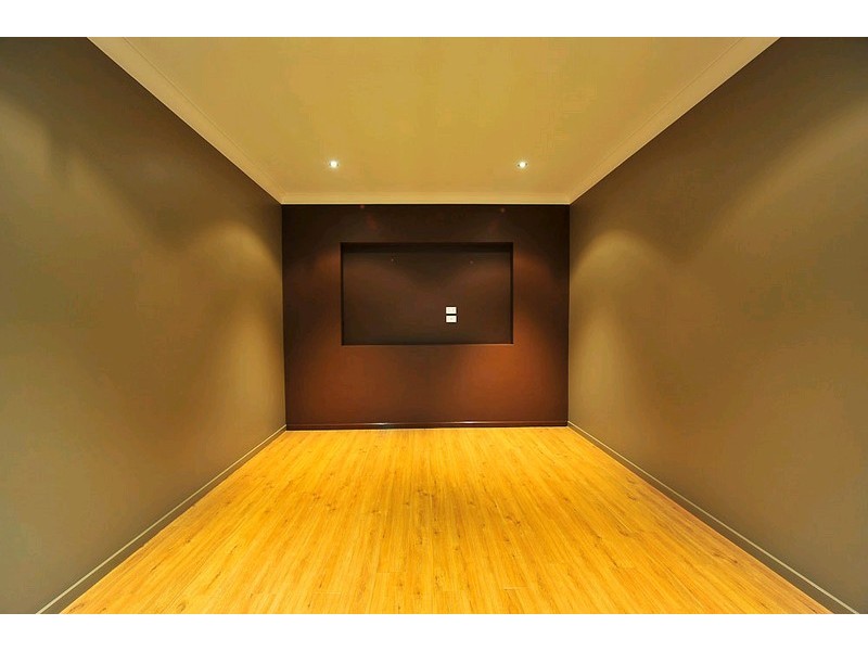 11 Karnak Court, Camira QLD 4300