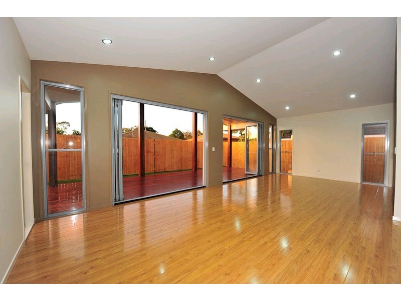 11 Karnak Court, Camira QLD 4300