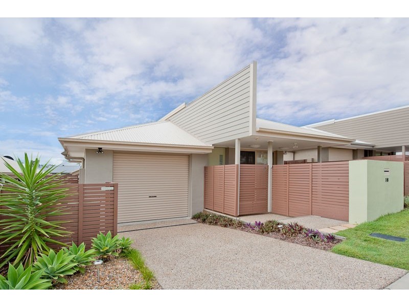 18 Yellowstone Way, Springfield Lakes QLD 4300